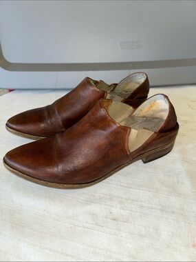 Free People Men's Brown Leather Slip-On Loafers